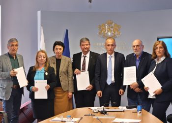 Учителските заплати нарастват с 15%, смятано от 1 март