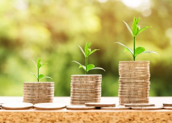 Заплатата не е всичко: видове доплащания за труда ни