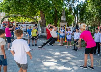 Училището във Вълчи дол навърши 145 години