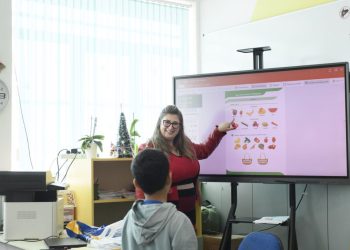 „Аз-буки“ издаде учебно помагало по български език за прогимназиален етап