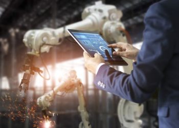 Бизнесът търси образовани кадри