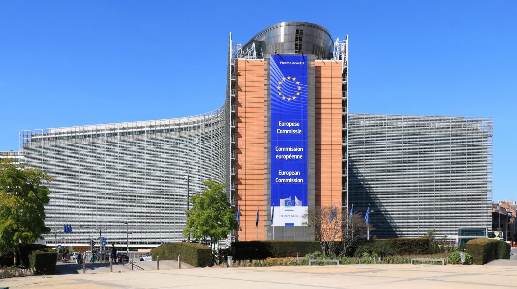 България прави последователни стъпки за по-дълбока интеграция в Европейското изследователско пространство и утвърждаване на ролята си в европейската научна общност, показва новият доклад на Европейската комисия