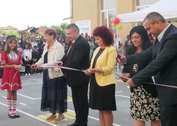 Нова учебна година в напълно обновена среда