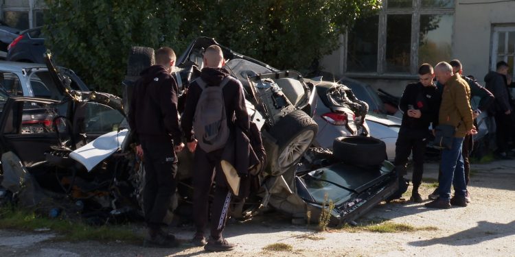 Пътни полицаи разговарят с ученици за рисковете на пътя в Пловдив