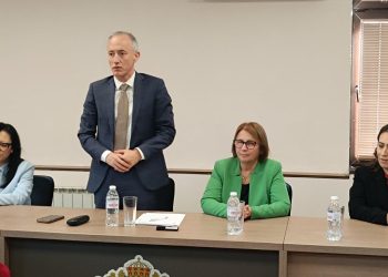 Министър Красимир Вълчев: Работата на медиаторите е изключително ценна за образованието и реализацията на децата