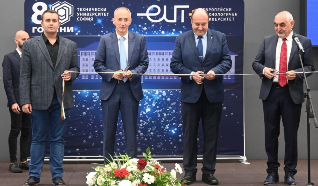 Модерна високотехнологично оборудвана зала с 600 места отвори врати в Техническия университет в София