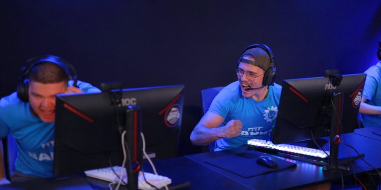 Професионалната техническа гимназия във Варна е с традиции в подготовката на кадри