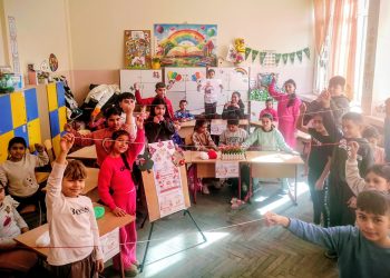 За поредна година десетки училища и детски градини се присъединяват към инициативата „Мартеничка с кауза“