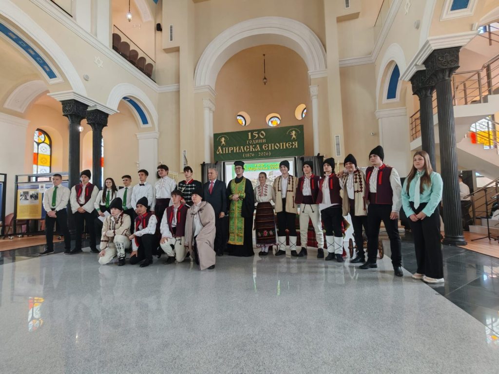 Министърът на образованието и науката проф. Сергей Игнатов бе гост на празнична програма, с която учениците във Видин отбелязаха 150-годишнината на Априлското въстание