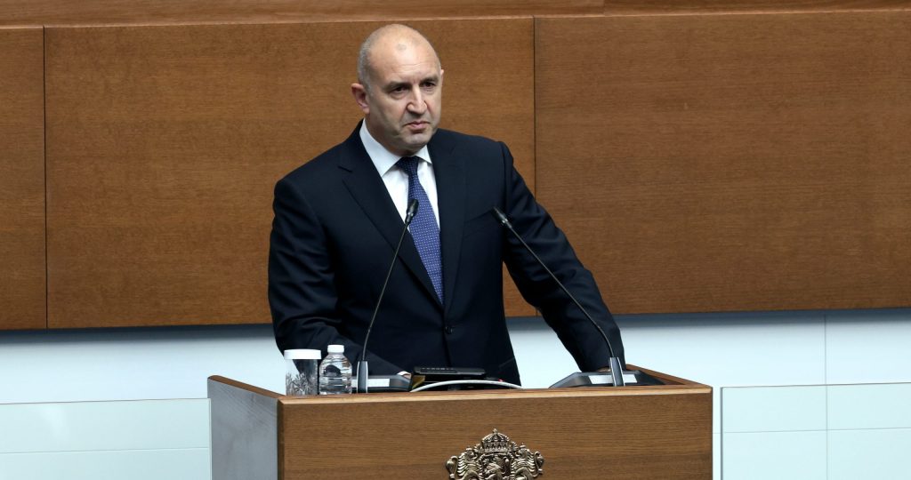 Предвижда се след обществено обсъждане изучаването на предмета „Добродетели“ в българските училища да започне през учебната 2027/2028 г.
