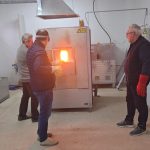Учени от Института по физикохимия - БАН, разработват методи за улавяне на опасни индустриални отпадъци в стъкло и за получаване на облицовъчна керамика и строителна пенокерамика