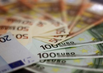 Министерският съвет отпусна 43 182 088 евро допълнително на държавни институции в системата на предучилищното и училищното образование с делегиран бюджет – със средствата се възстановяват преходните им остатъци от 2025 г.