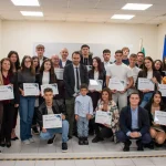 22 ученици от икономически гимназии от цялата страна се включиха в обучения и практически занимания във водещи компании и институции в България, посветени на капиталовите пазари, пенсионното осигуряване и застраховането