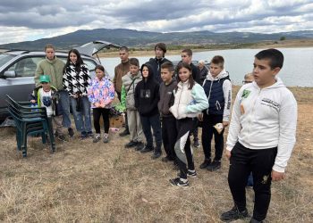 Деца от „Рибарче“ показаха умения по риболов