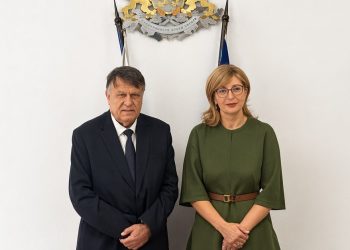 Еврокомисарят Екатерина Захариева и министър Георги Вълчев обсъдиха насърчаването на научните изследвания
